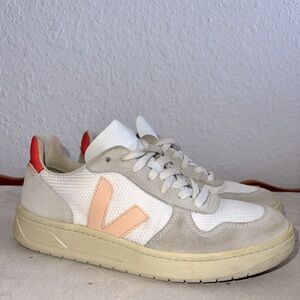 Multicolor Veja Sneakers